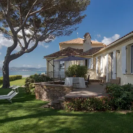 Pointe Alègre Villa *