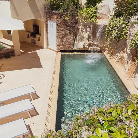 Villa Pointe Alègre